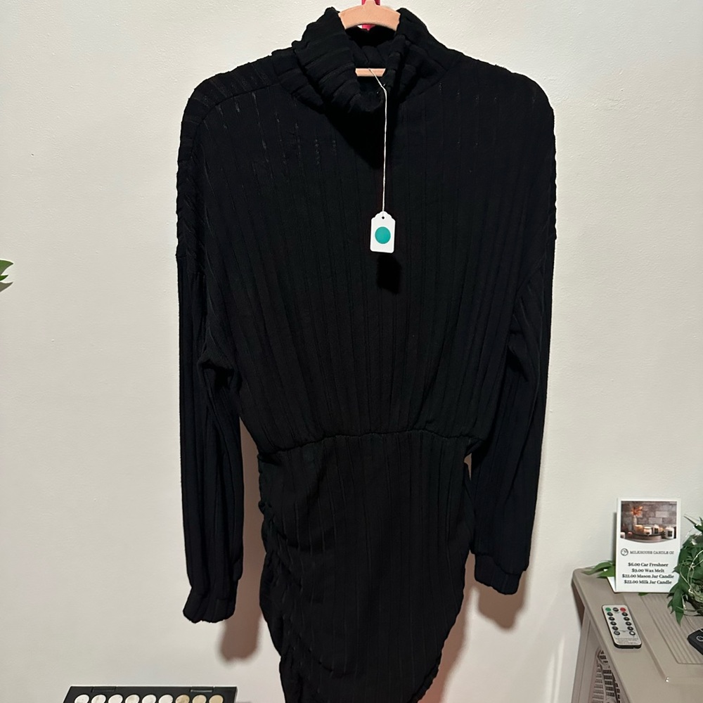 Elegant Black Midi Dress
